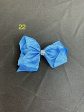 Load image into Gallery viewer, Alana 🥰bows🥰