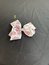 Load image into Gallery viewer, Alana 🥰bows🥰