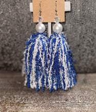 Load image into Gallery viewer, Pearl Tassel Chandelier