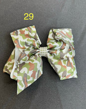 Load image into Gallery viewer, Alana 🥰bows🥰