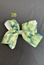 Load image into Gallery viewer, Alana 🥰bows🥰