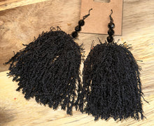 Load image into Gallery viewer, Pearl Tassel Chandelier