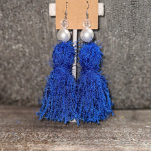 Load image into Gallery viewer, Pearl Tassel Chandelier