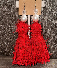Load image into Gallery viewer, Pearl Tassel Chandelier