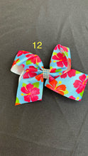 Load image into Gallery viewer, Alana 🥰bows🥰