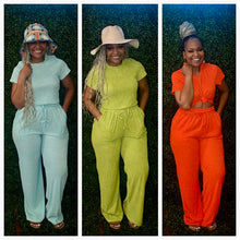 Load image into Gallery viewer, Bleau Easy Breeze Set