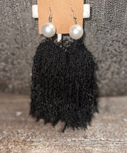 Load image into Gallery viewer, Pearl Tassel Chandelier