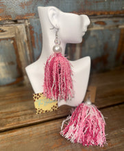 Load image into Gallery viewer, Pearl Tassel Chandelier