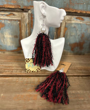 Load image into Gallery viewer, Pearl Tassel Chandelier