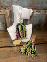 Load image into Gallery viewer, Pearl Tassel Chandelier