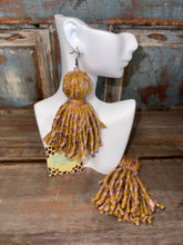 Load image into Gallery viewer, Tassel & Chandelier Earrings