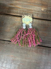 Load image into Gallery viewer, Pearl Tassel Chandelier