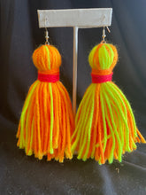 Load image into Gallery viewer, Tassel & Chandelier Earrings