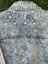 Load image into Gallery viewer, Nacre Vintage Jacket