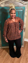 Load image into Gallery viewer, Leopard w/lace top (Plush&amp; reg sz)
