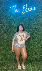 V tshirt