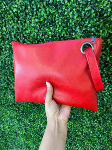 Oversized clutch