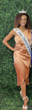 Load image into Gallery viewer, Miss Alivia
