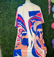 Load image into Gallery viewer, Dinner In Paris Kimono
